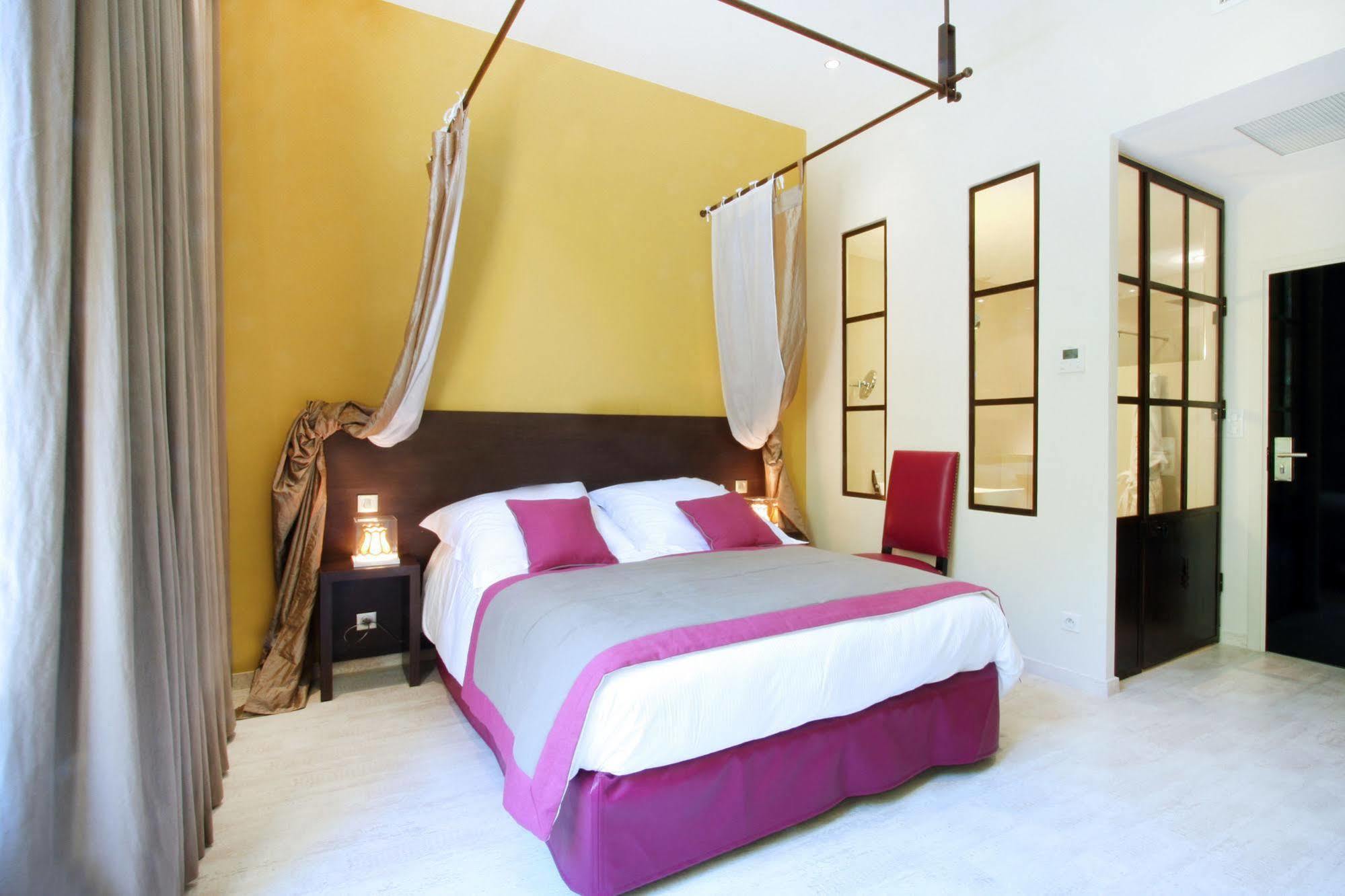 Hotel Les Deux Garcons Αιξ-αν-Προβάνς Εξωτερικό φωτογραφία